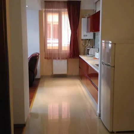 Apartament Deny Summerland * 马马亚